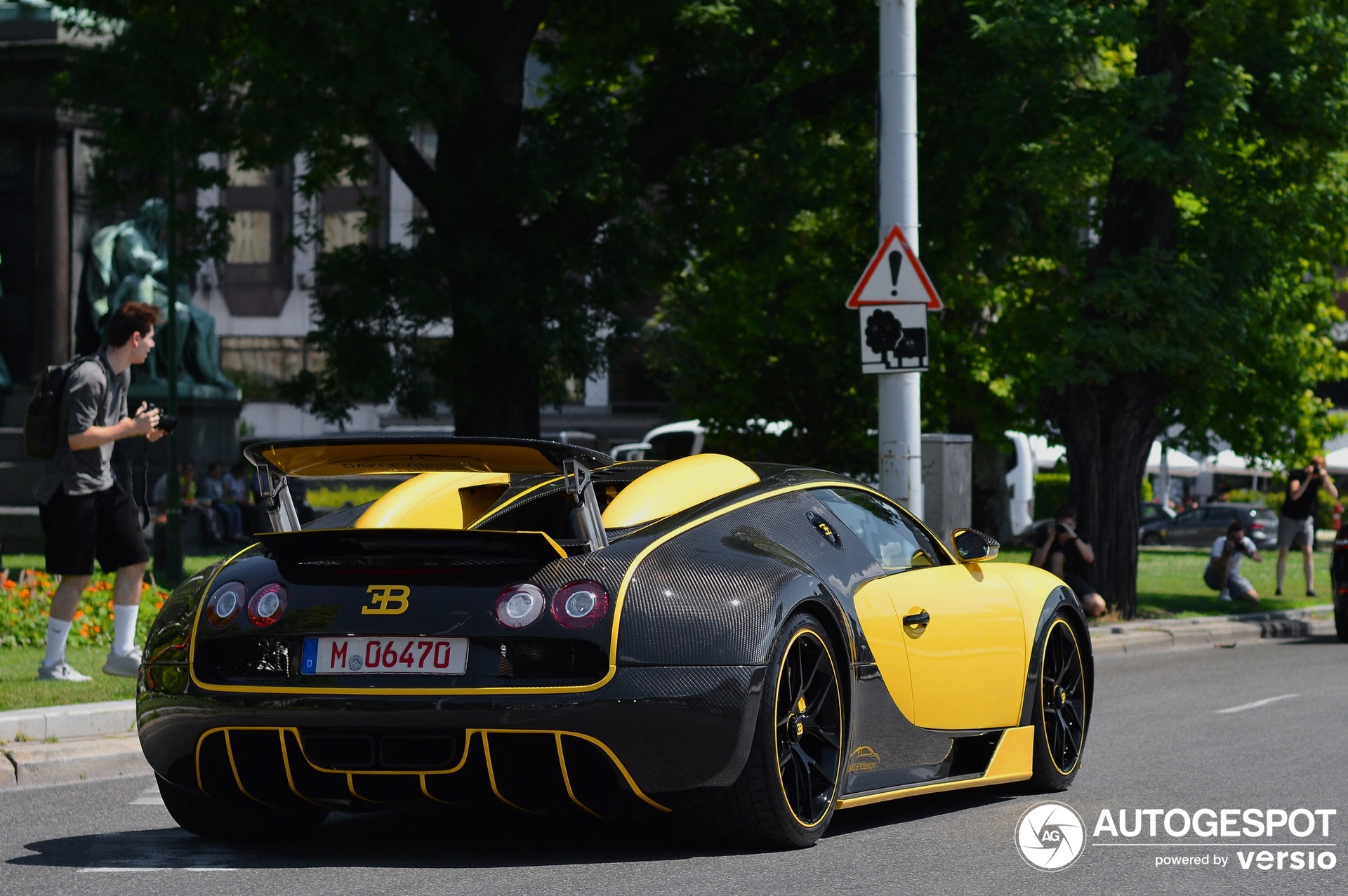 Bugatti Veyron Oakley Design