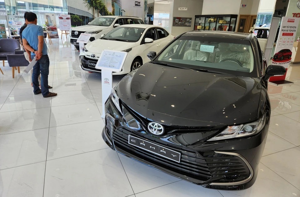 Toyota, Cháy hàng, Khan hàng, Ưu đãi, Mua xe, Vios, Corolla Cross, Giảm giá, Khuyến mại