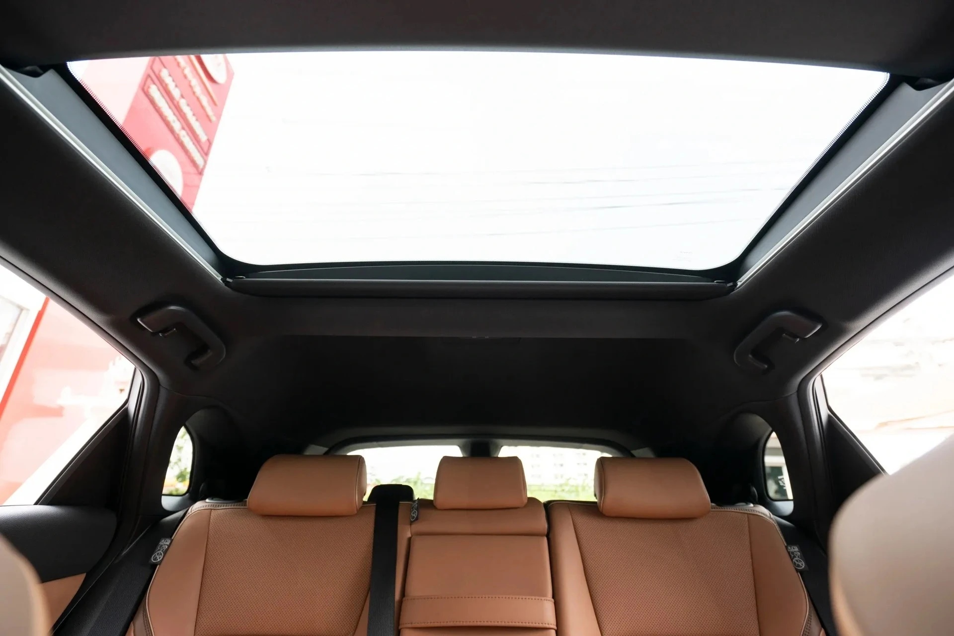 Toyota Crown Sport, Toyota Crown Sport 2024, SUV hạng sang, SUV Nhật Bản, Ferrari Purosangue, Giá bán Toyota Crown Sport