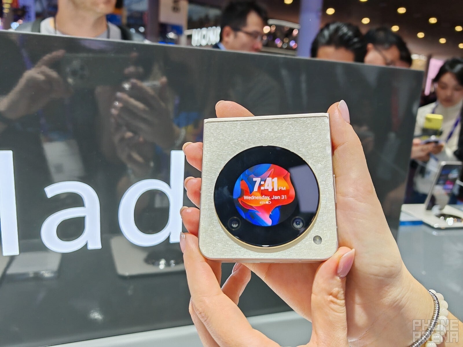 Nubia, Nubia Flip 5G, Điện thoại màn hình gập, Giá rẻ nhất