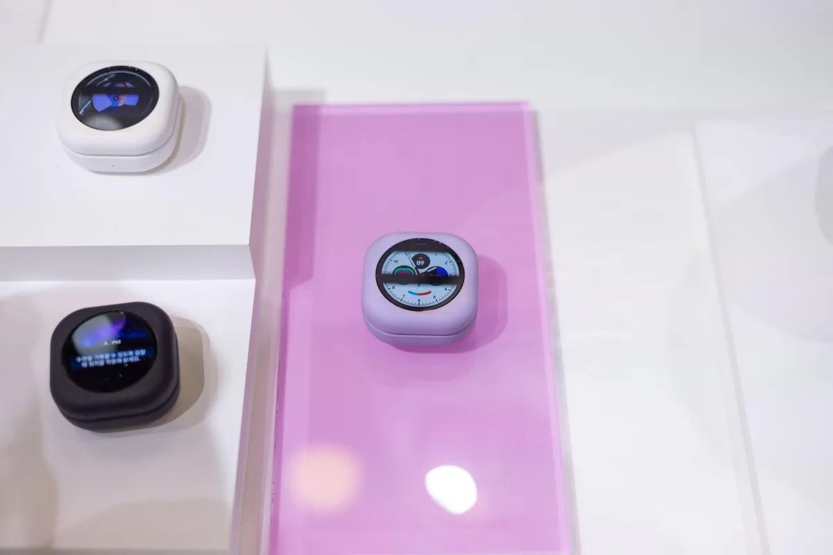Samsung Cling Band, Smartphone màn hình dẻo, Smartwatch, MWC 2024