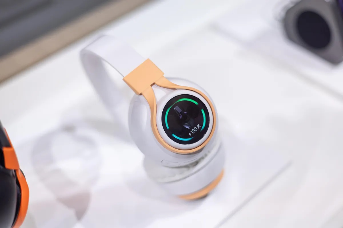Samsung Cling Band, Smartphone màn hình dẻo, Smartwatch, MWC 2024