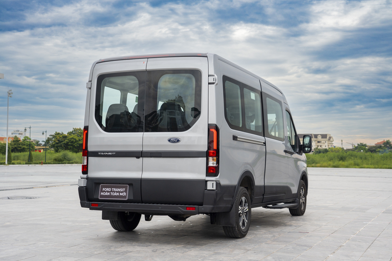 hình ảnh về mẫu xe Ford Transit Hoàn Toàn Mới