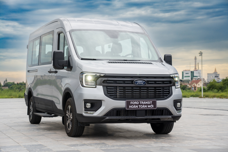 hình ảnh về mẫu xe Ford Transit Hoàn Toàn Mới