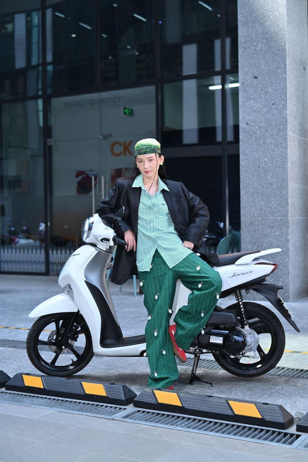 Ngòng Ngọc - Cô nàng đại diện cho thế hệ gen Z dám nghĩ dám làm