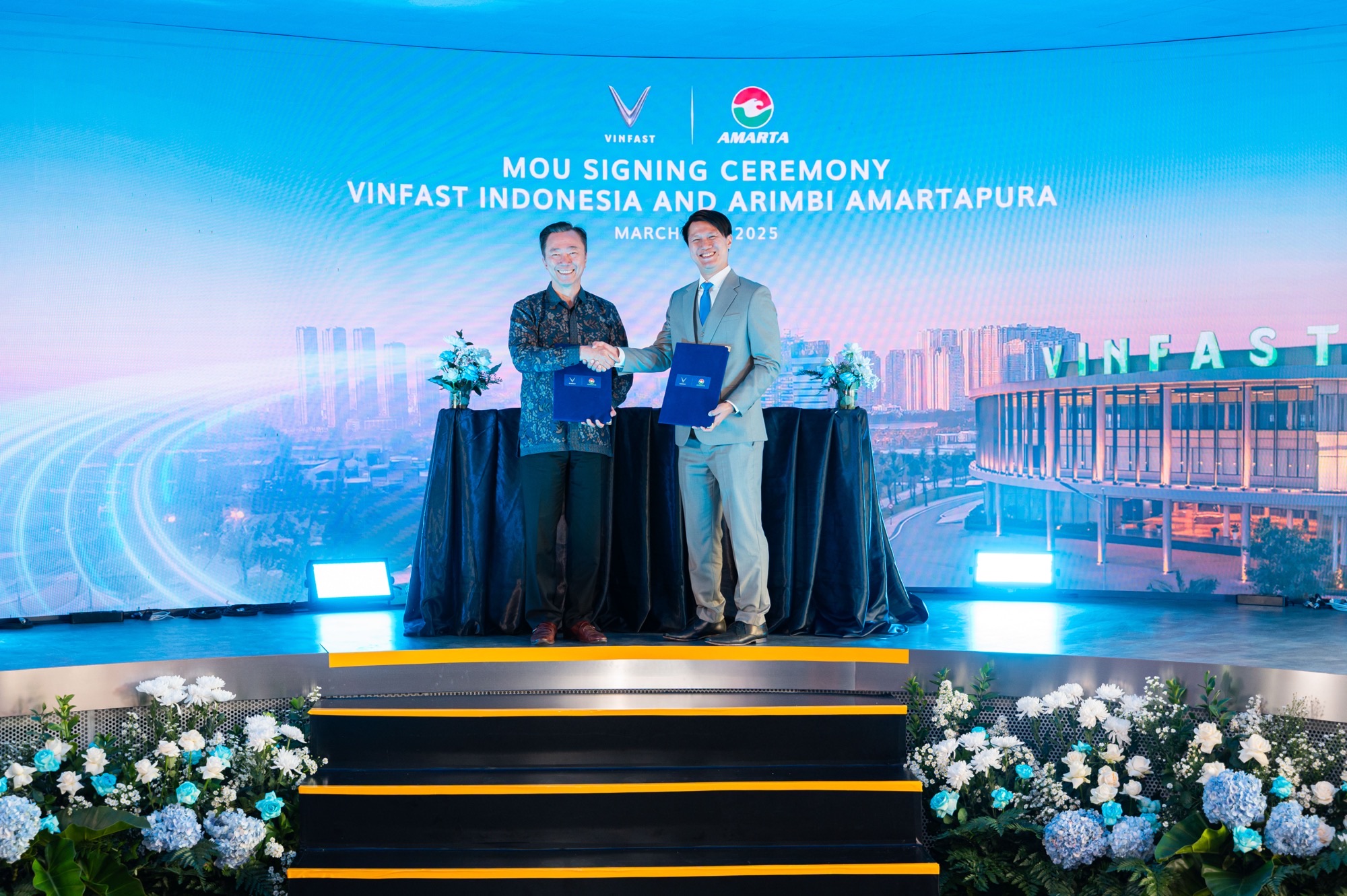 VINFAST và PT Aribi Amartapura ký kết MOU phát triển cửa hàng tại INDONESIA