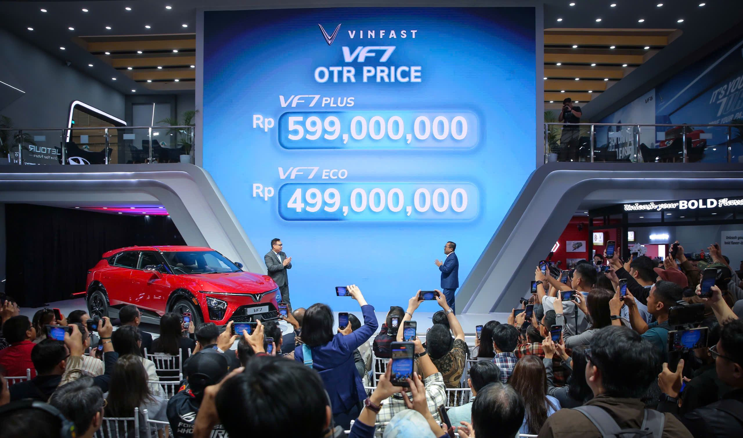 VINFAST chính thức mở bán mẫu xe VF 7 tại Indonesia