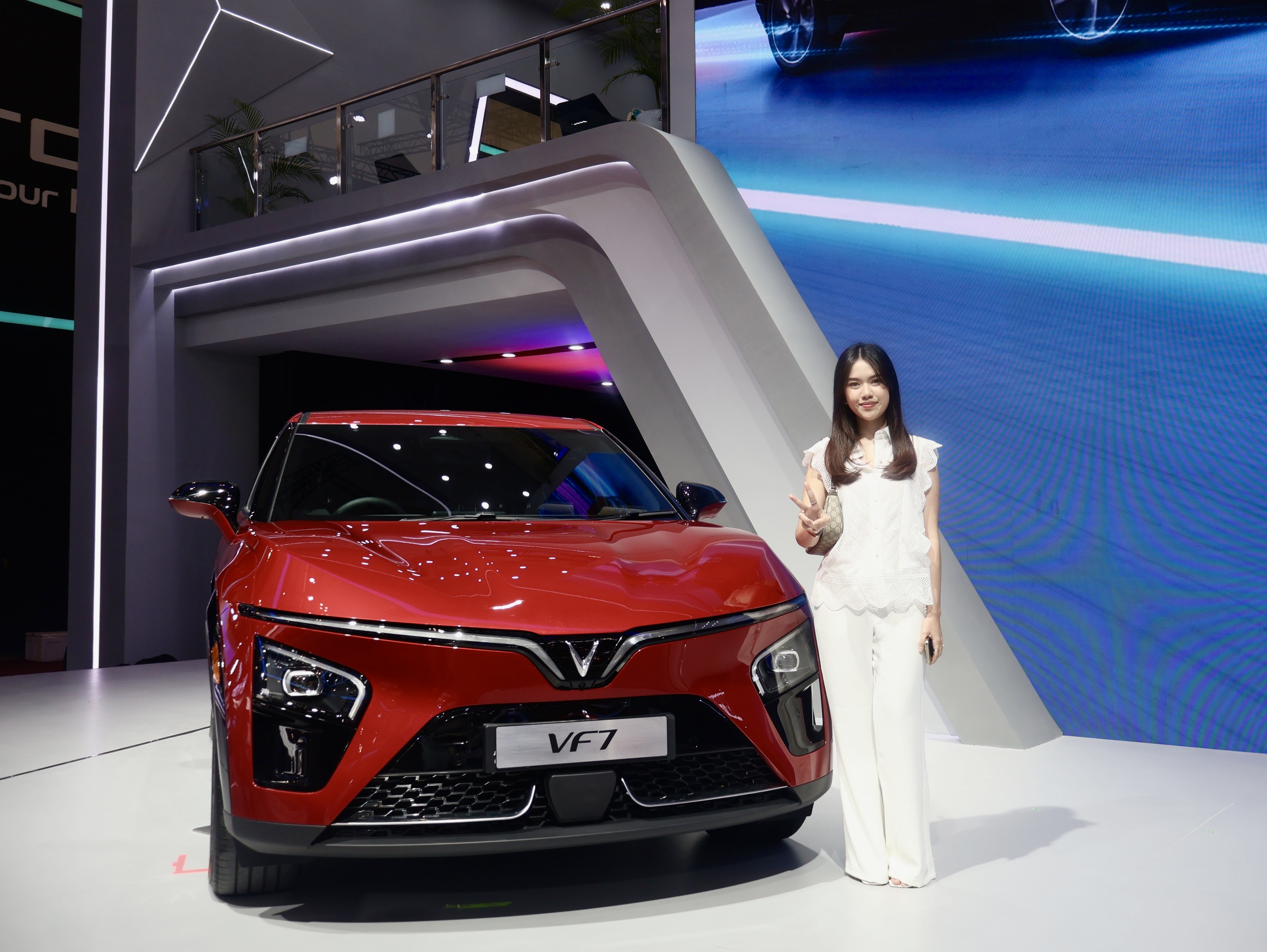Indonesia trầm trồ VinFast VF 7: “Thể thao, thời thượng và đậm chất châu Âu”