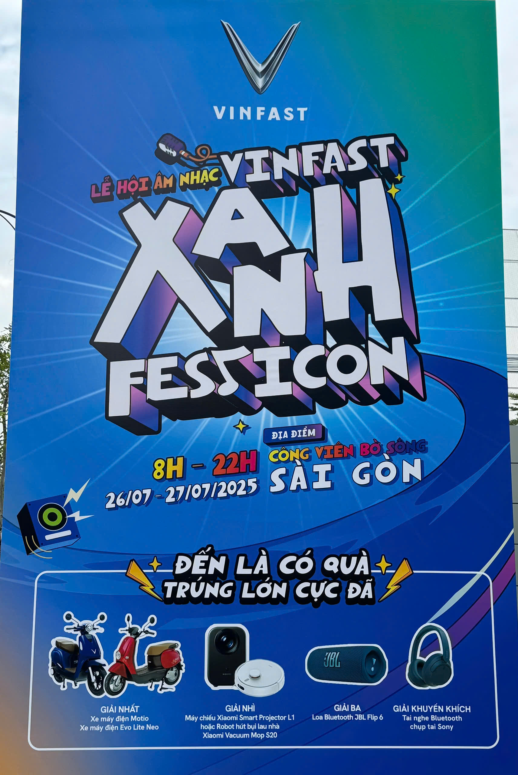 Lễ hội âm nhạc VINFAST - Xanh Fest Icon, ra mắt xe máy điện Evo Grand