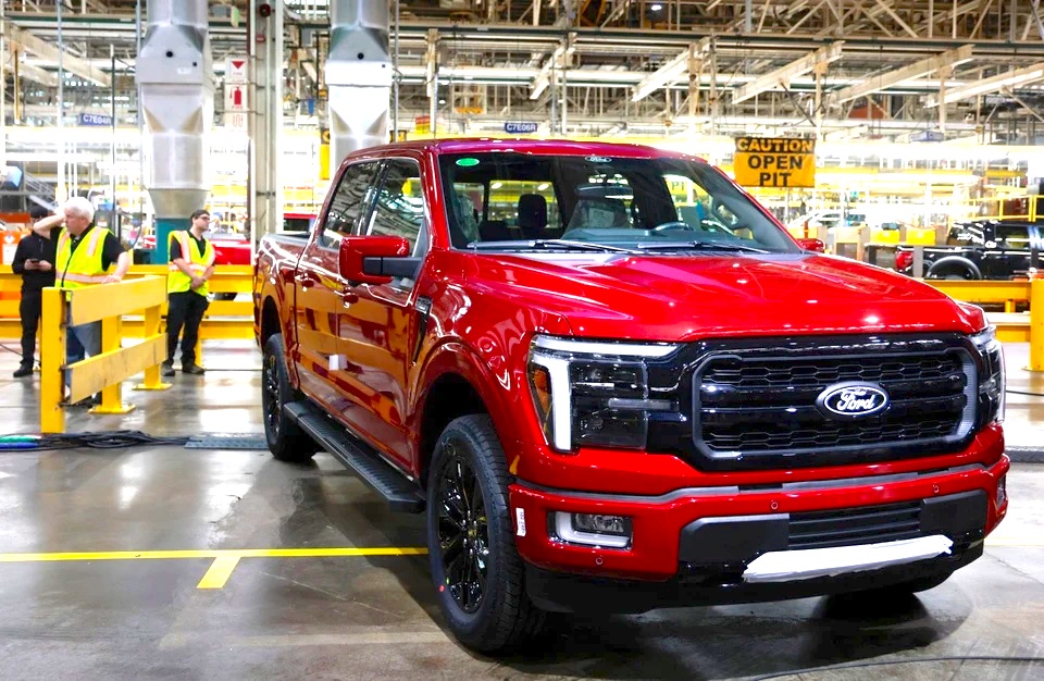 Nhật Bản xem xét việc nhập khẩu xe bán tải Ford F-150 làm xe công vụ 