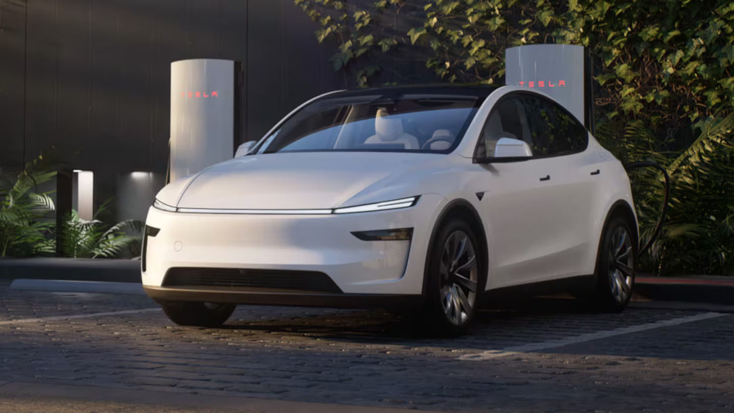 Bảng xếp hạng Interbrand: Giá trị của Tesla lao dốc, BYD lần đầu tiên gia nhập nhóm 100 thương hiệu hàng đầu thế giới