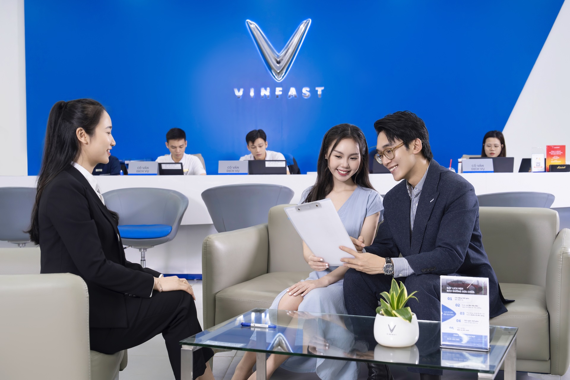 VINFAST khảo sát ý kiến khách hàng - Nâng cao chất lượng dịch vụ
