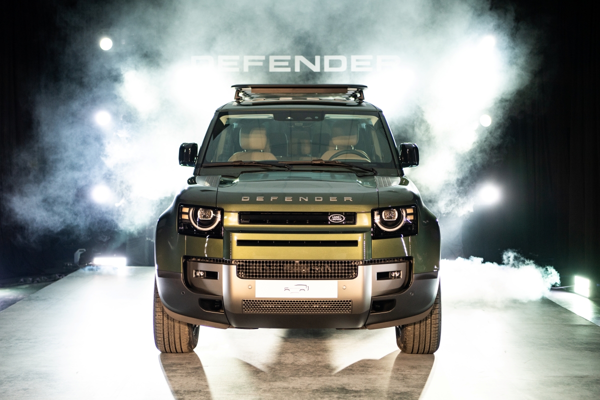 Defender 2026: Bản nâng cấp toàn diện đưa biểu tượng 4x4 bước sang kỷ nguyên trải nghiệm cao cấp