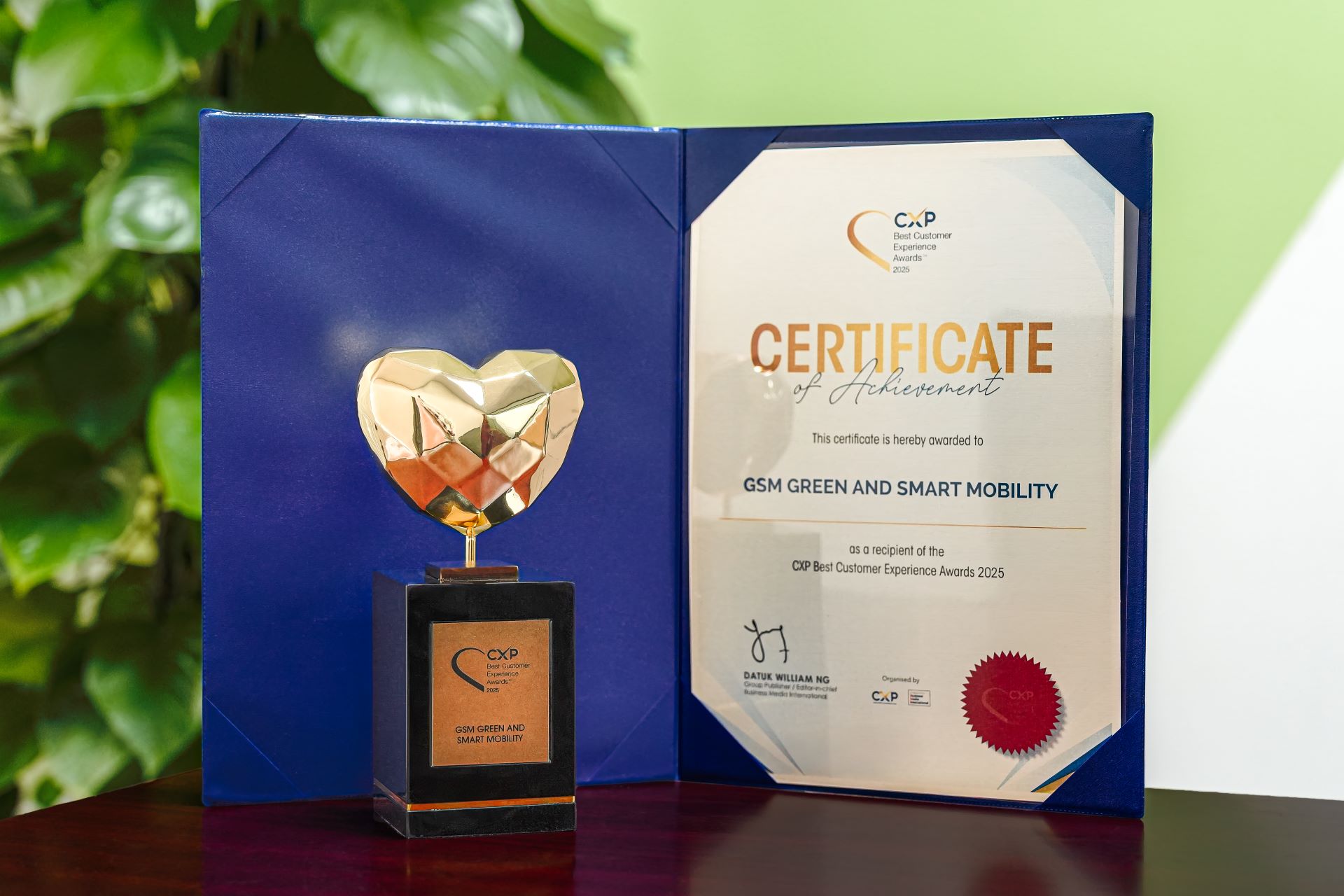 Xanh SM nhận 3 giải thưởng công nghệ và trải nghiệm khách hàng xuất sắc 