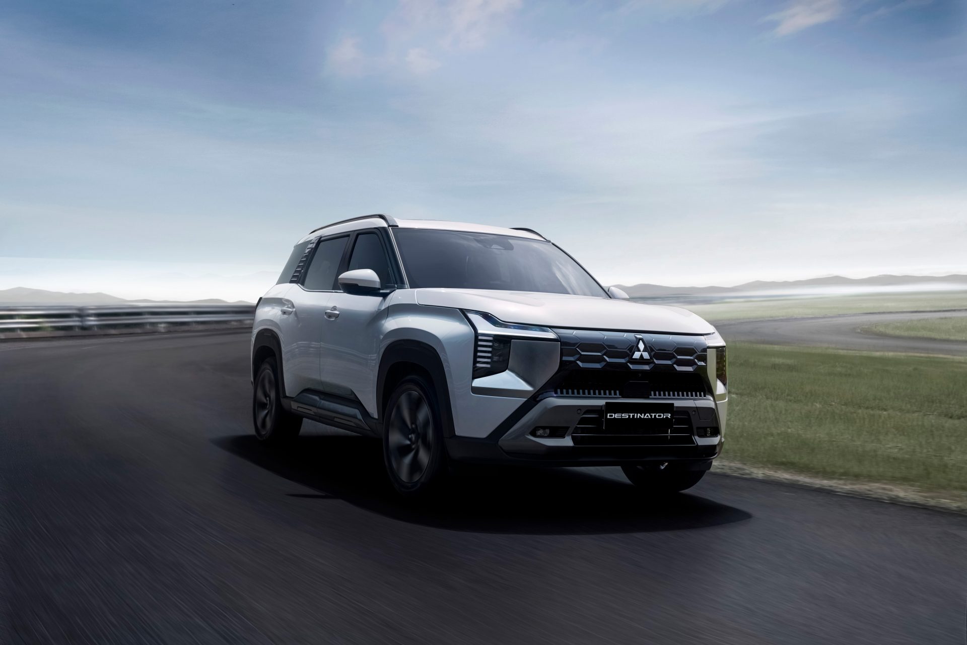 Mitsubishi Motors Việt Nam lập kỷ lục doanh số lịch sử trong tháng 12 và cả năm 2025