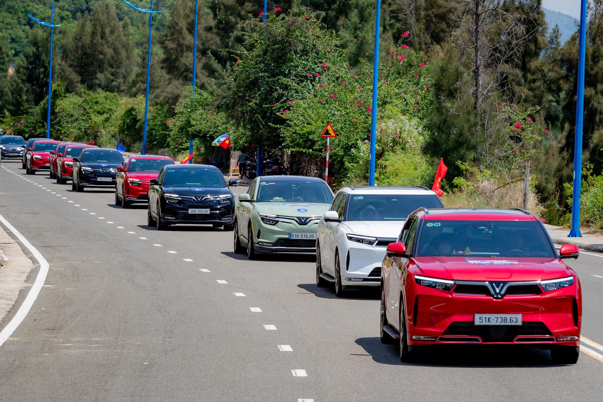 Vingroup gia hạn hỗ trợ khách hàng chuyển xe xăng sang xe điện đến 30/04/2026