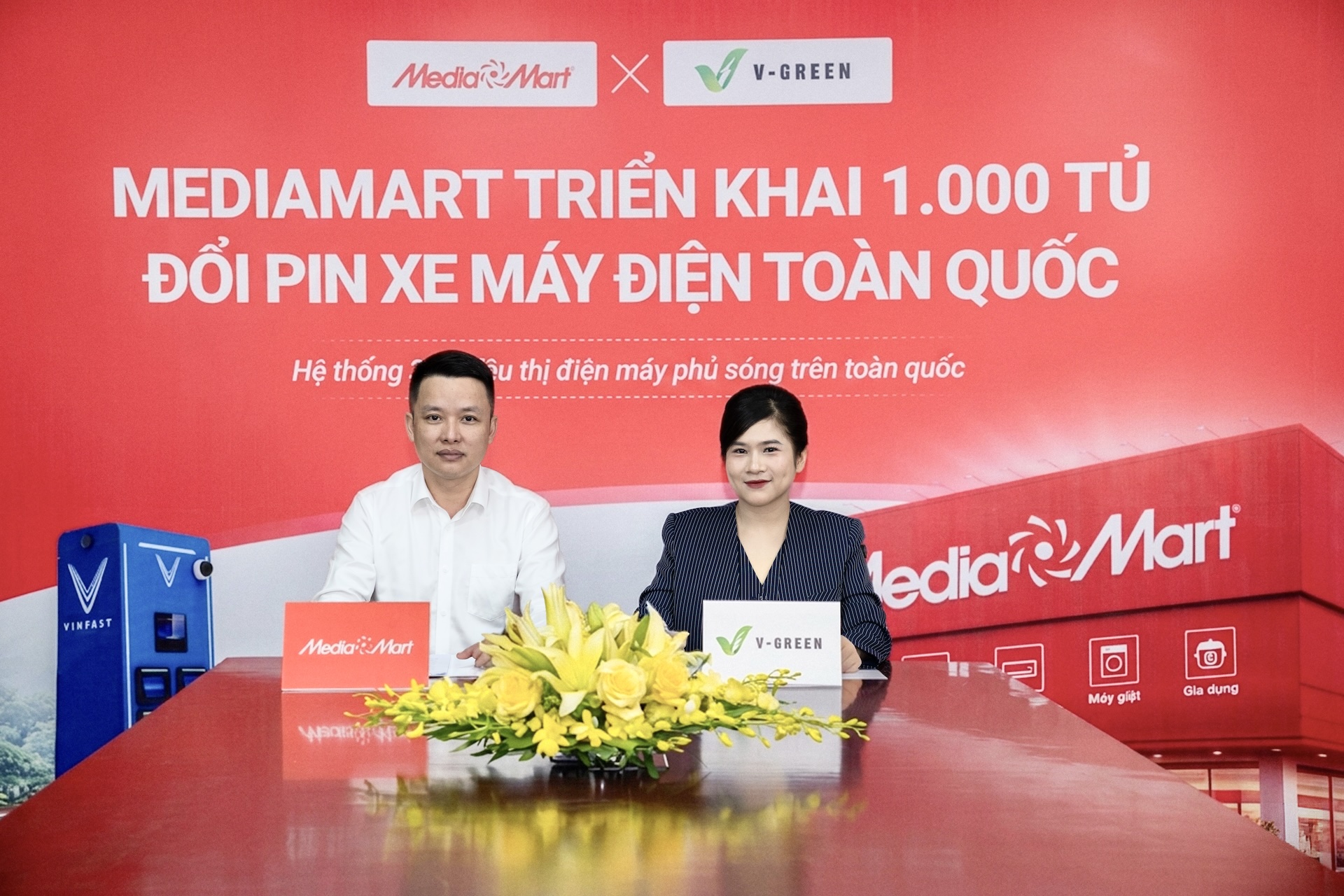 V-GREEN và MediaMart hợp tác triển khai 1.000 tủ đổi pin xe máy điện 5/2026