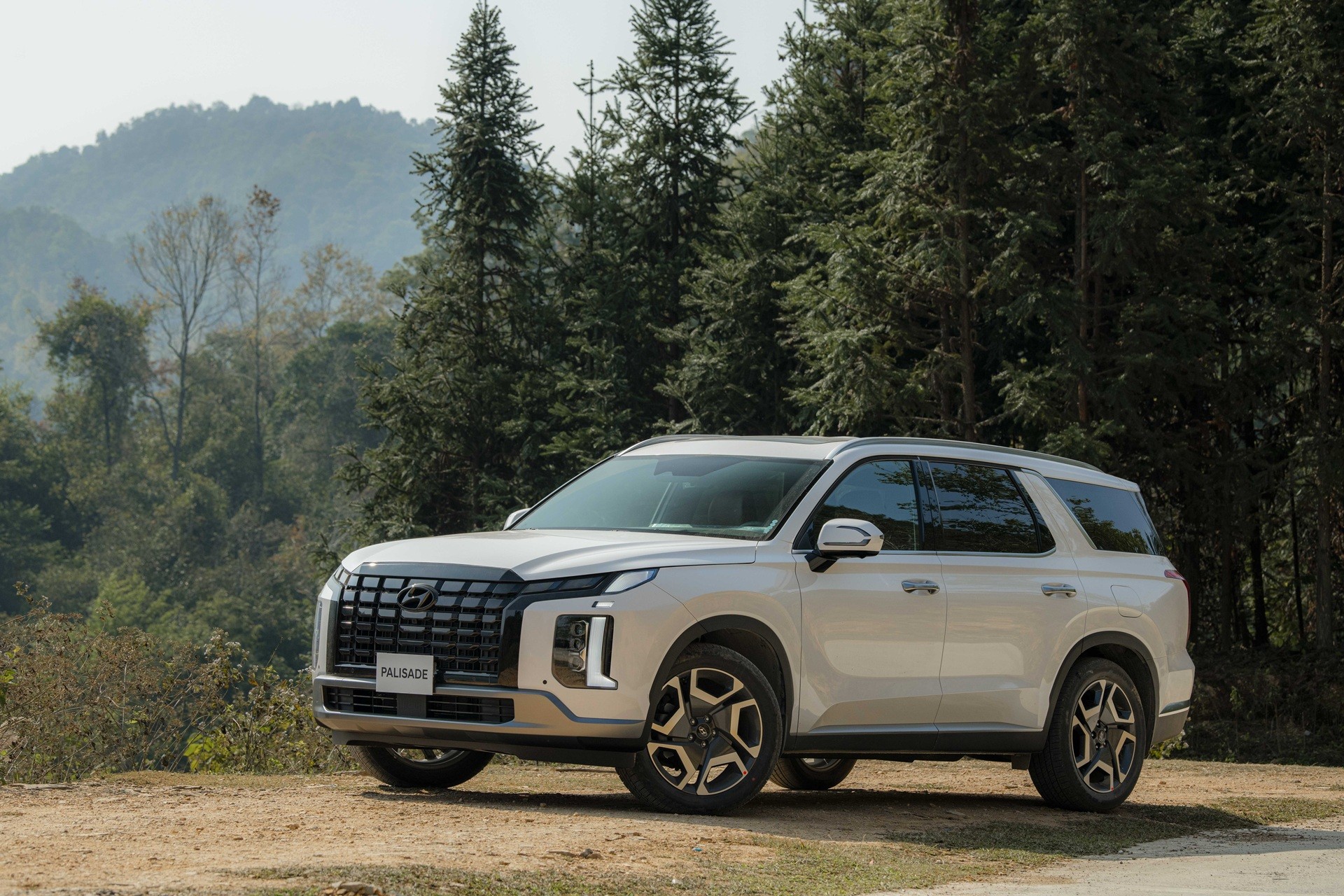 Hyundai Triển Khai Ưu Đãi Tháng 5: Santa Fe Giảm Tới 220 Triệu, Nhiều Mẫu Xe Được Gia Hạn Bảo Hành 8 Năm
