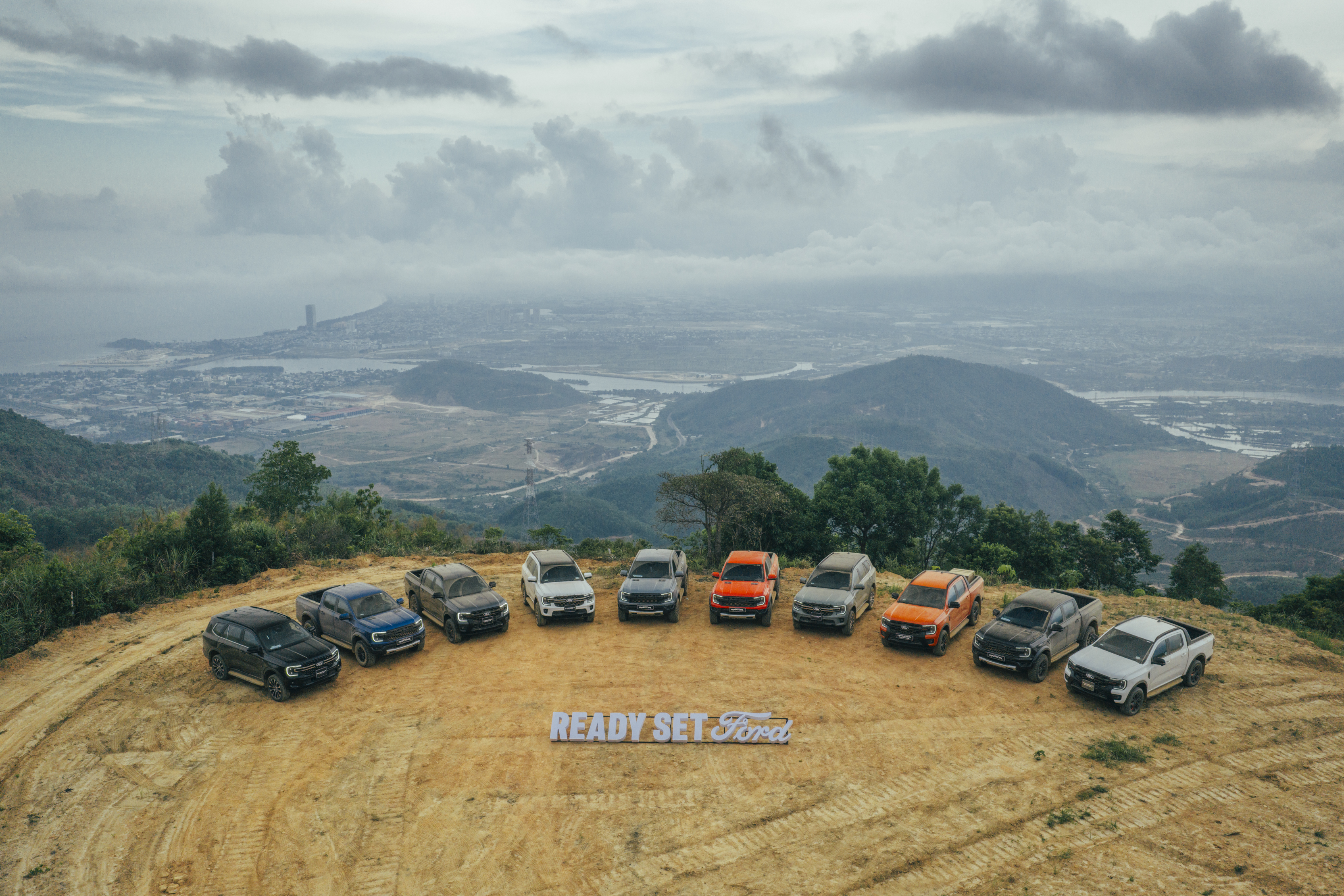 Ford giới thiệu triết lý “Ready Set Ford”, sẵn sàng cho mọi hành trình mới